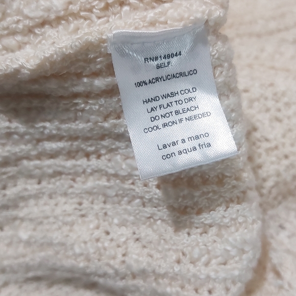 Distressed Destroyed Oversized Thick Knit Hooded Cropped Sweater by French Kiss - Picture 10 of 12